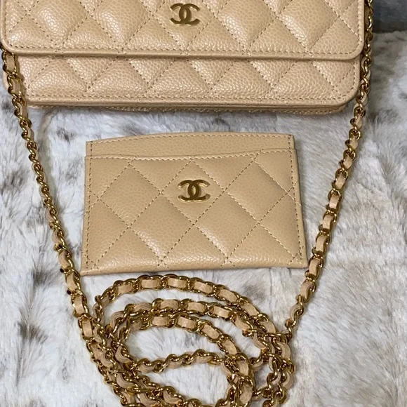 NWT CHANEL CARD HOLDER - Picture 10 of 15